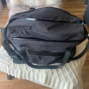 Lululemon Core duffel bag 2.0